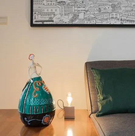 Flea Market Alfama House * ליסבון