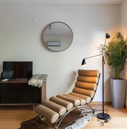 Flea Market Alfama House * ליסבון